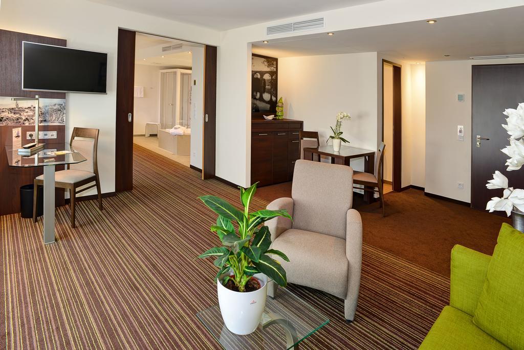 Ringhotel Zweibruecker Hof Herdecke Ngoại thất bức ảnh